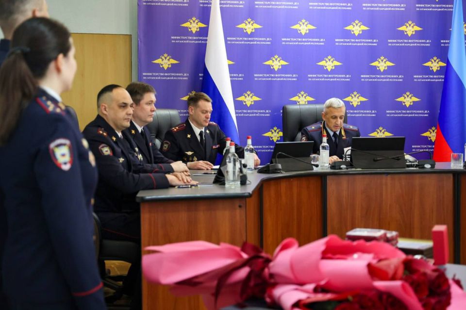 111111 За высокие показатели в службе сотрудников подразделений экономической безопасности и противодействия коррупции отметили наградами 111111 За высокие показатели в службе сотрудников подразделений экономической безопасности и противодействия коррупции отметили наградами