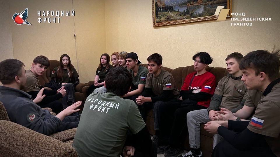 Время для планов и идей!. Молодёжка НФ собралась вместе, чтобы обсудить работу, поделиться идеями и предложениями, которые помогут нам стать ещё более сплочённой командой и реализовать поставленные цели Время для планов и идей!. Молодёжка НФ собралась вместе, чтобы обсудить работу, поделиться идеями и предложениями, которые помогут нам стать ещё более сплочённой командой и реализовать поставленные цели