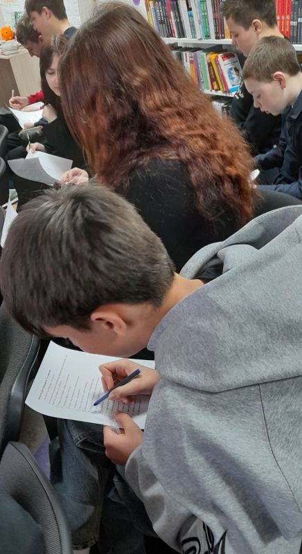 Основы школьного этикета для учащихся Марковской гимназии Основы школьного этикета для учащихся Марковской гимназии