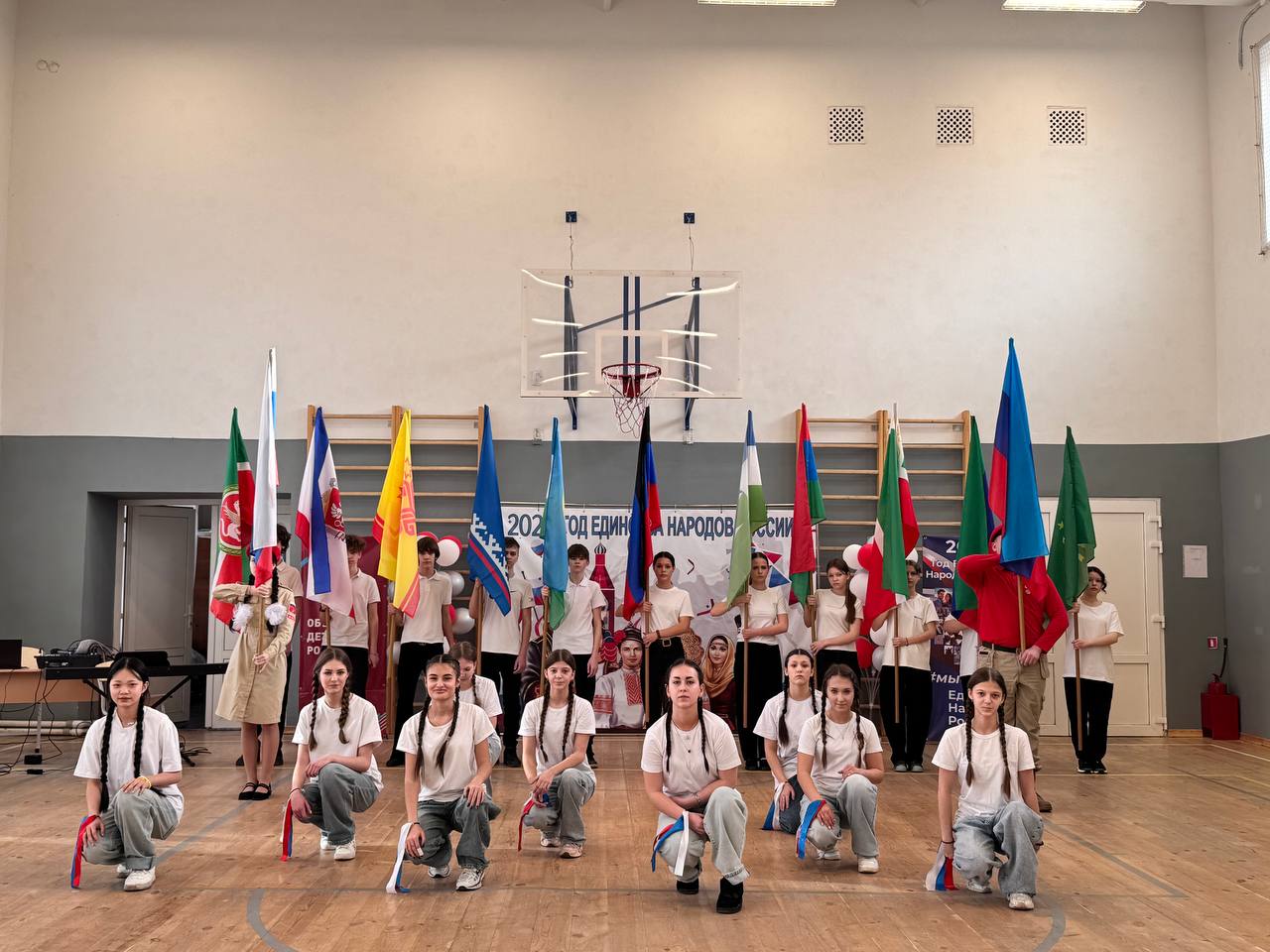 В Ровеньках прошли мероприятия, в рамках открытия Года единства народов В Ровеньках прошли мероприятия, в рамках открытия Года единства народов