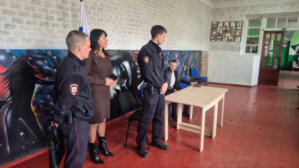 В пгт Нагольно-Тарасовка прошло собрание по вопросам безопасности, организованное по поручению Главы городского округа город Ровеньки В пгт Нагольно-Тарасовка прошло собрание по вопросам безопасности, организованное по поручению Главы городского округа город Ровеньки
