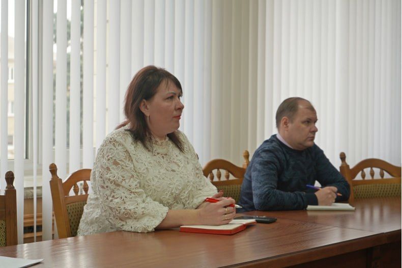 Вопросы государственной помощи на основании социального контракта обсудили в Администрации Свердловского муниципального округа Вопросы государственной помощи на основании социального контракта обсудили в Администрации Свердловского муниципального округа