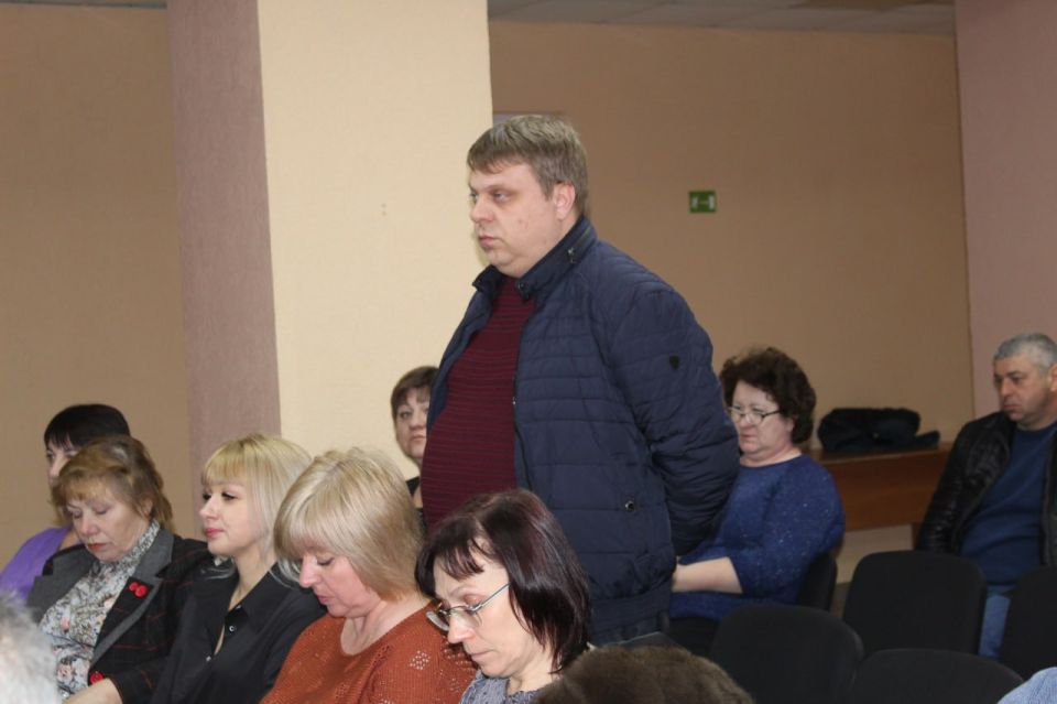 Виталий Коваленко: Сегодня провел еженедельное аппаратное совещание с начальниками структурных подразделений администрации, руководителями предприятий, учреждений и организаций Беловодского муниципального округа Виталий Коваленко: Сегодня провел еженедельное аппаратное совещание с начальниками структурных подразделений администрации, руководителями предприятий, учреждений и организаций Беловодского муниципального округа