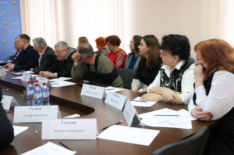 Развитие национальных культур Луганщины стало главной темой совещания в Народном Совете ЛНР Развитие национальных культур Луганщины стало главной темой совещания в Народном Совете ЛНР
