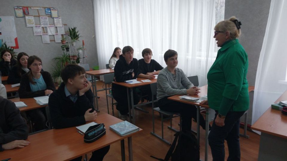 Будущие медики ЛНР: урок профориентации в Металлисте Будущие медики ЛНР: урок профориентации в Металлисте