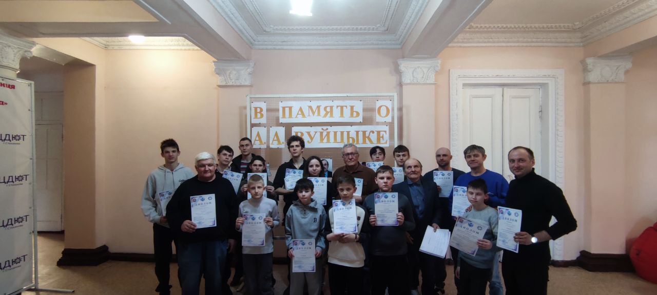 В рамках партийного проекта "Историческая память" мероприятия десятого антифашистского форума, посвященные 11-й годовщине победы в Чернухино-Дебальцевской операции, проводились в Брянке в феврале одновременно на нескольких... В рамках партийного проекта "Историческая память" мероприятия десятого антифашистского форума, посвященные 11-й годовщине победы в Чернухино-Дебальцевской операции, проводились в Брянке в феврале одновременно на нескольких...