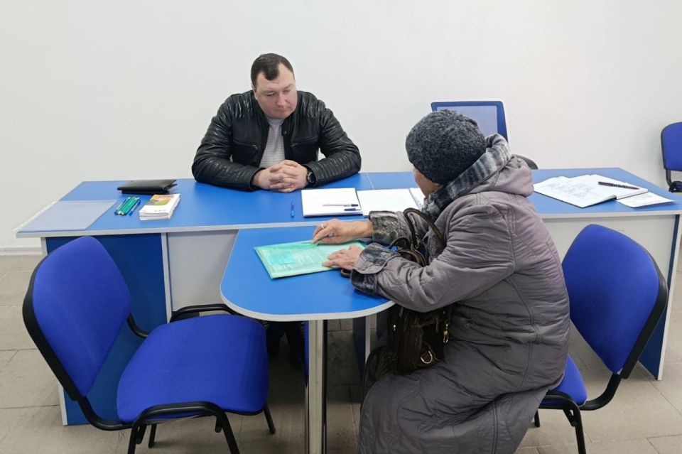 Парламентарии содействуют жителям республики в решении проблемных вопросов Парламентарии содействуют жителям республики в решении проблемных вопросов