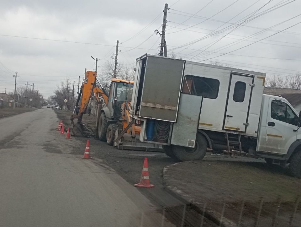 Водоснабжение восстановлено: завершены ремонтные работы на улицах Фрунзе и Аэродромной Водоснабжение восстановлено: завершены ремонтные работы на улицах Фрунзе и Аэродромной