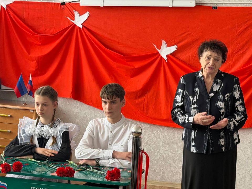 Андрей Рубанцов: В Ровеньках открыли Парту героев Андрей Рубанцов: В Ровеньках открыли Парту героев