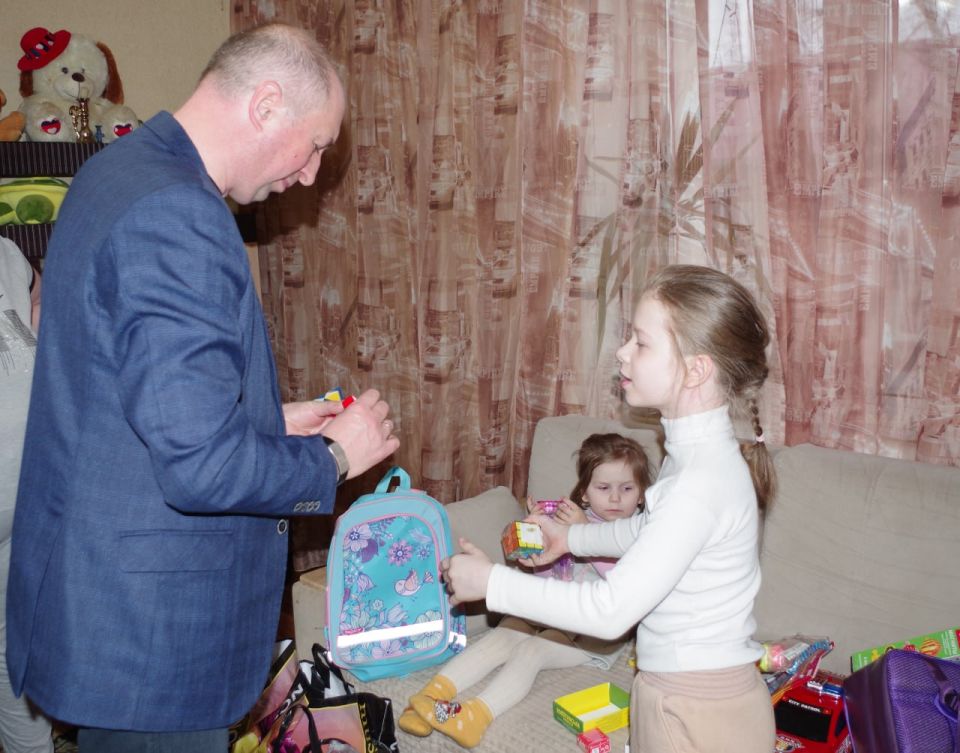 Сергей Крамаренко: В рамках поддержки участников специальной военной операции и их семей с рабочим визитом посетил Гусеву Ирину – участницу спецоперации Сергей Крамаренко: В рамках поддержки участников специальной военной операции и их семей с рабочим визитом посетил Гусеву Ирину – участницу спецоперации