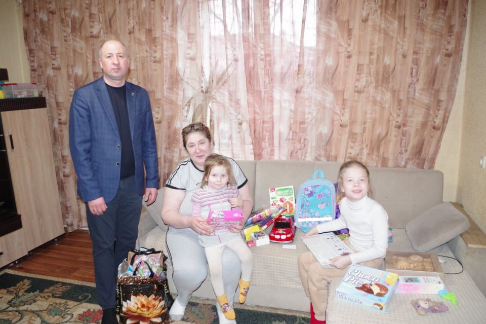 Сергей Крамаренко: В рамках поддержки участников специальной военной операции и их семей с рабочим визитом посетил Гусеву Ирину – участницу спецоперации Сергей Крамаренко: В рамках поддержки участников специальной военной операции и их семей с рабочим визитом посетил Гусеву Ирину – участницу спецоперации