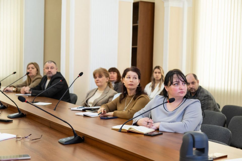 В Академии Матусовского обсудили, какими кадрами пополнится культура Луганщины В Академии Матусовского обсудили, какими кадрами пополнится культура Луганщины