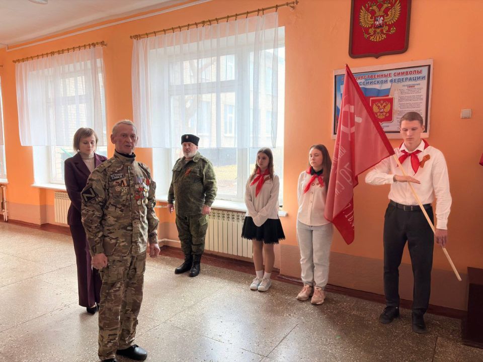 В Комиссаровке прошла торжественная церемония передачи Знамени Победы В Комиссаровке прошла торжественная церемония передачи Знамени Победы
