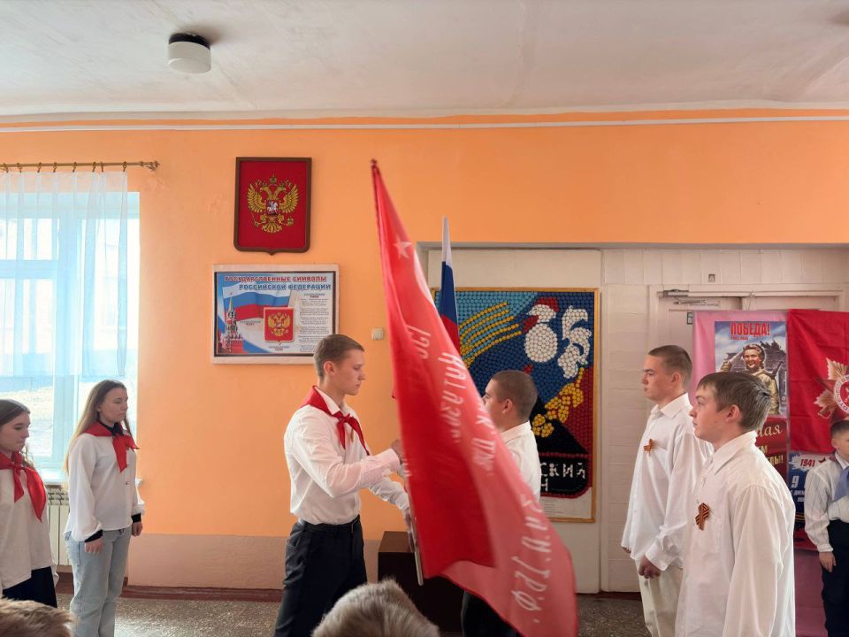 В Комиссаровке прошла торжественная церемония передачи Знамени Победы В Комиссаровке прошла торжественная церемония передачи Знамени Победы