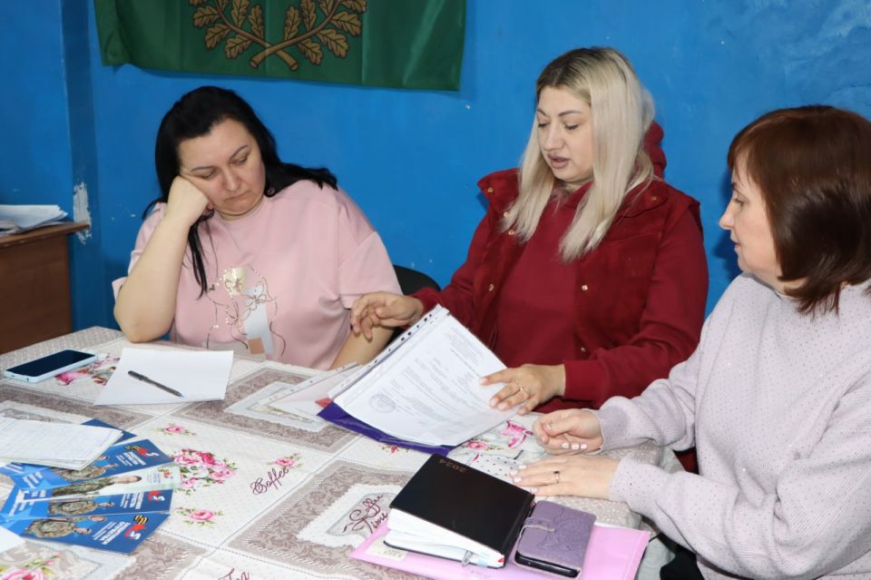 Евгений Бондарь: Поддержка семей героев: выездная встреча в посёлке Георгиевка Евгений Бондарь: Поддержка семей героев: выездная встреча в посёлке Георгиевка