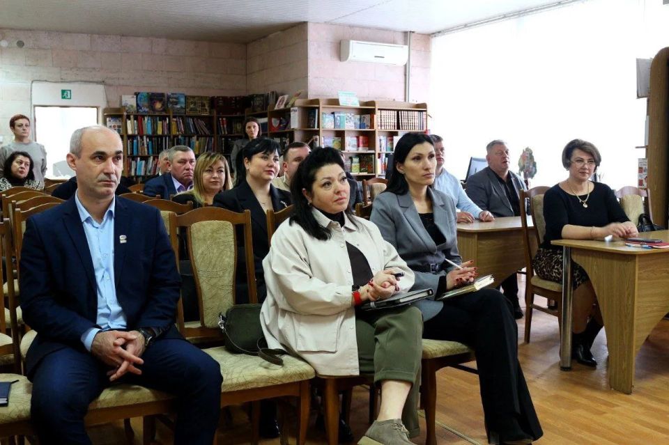 В Луганске подвели итоги работы партпроекта «Школа ЖКХ» и определили планы на 2026 год В Луганске подвели итоги работы партпроекта «Школа ЖКХ» и определили планы на 2026 год
