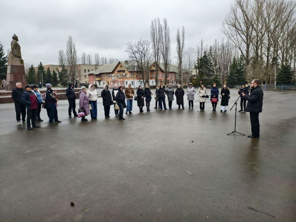 «Театральная площадь»: в Лутугино открылась уличная выставка, посвящённая театральным коллективам Великой Отечественной войны «Театральная площадь»: в Лутугино открылась уличная выставка, посвящённая театральным коллективам Великой Отечественной войны