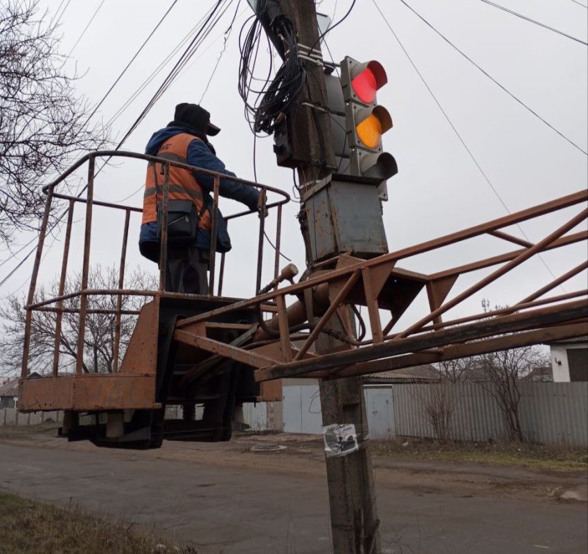 Коммунальными службами проведены работы на территории города Коммунальными службами проведены работы на территории города