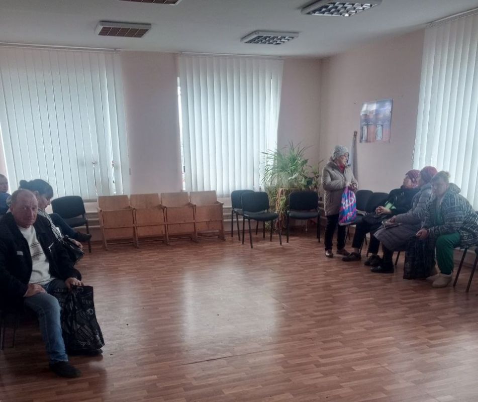 МФЦ ЛНР провел выездное обслуживание жителей Давыдо-Никольского МФЦ ЛНР провел выездное обслуживание жителей Давыдо-Никольского