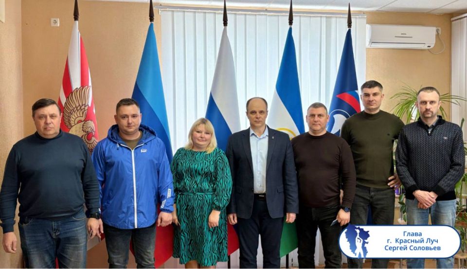 Подборка о ГЛАВном. Глава Станично-Луганского округа - Альберт Зинченко Подборка о ГЛАВном. Глава Станично-Луганского округа - Альберт Зинченко