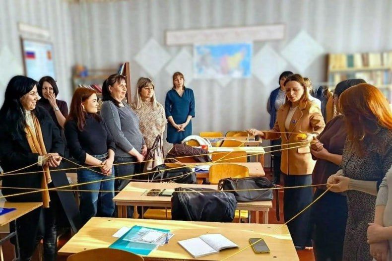 В Свердловске прошел семинар для классных руководителей, посвященный современным технологиям воспитания В Свердловске прошел семинар для классных руководителей, посвященный современным технологиям воспитания