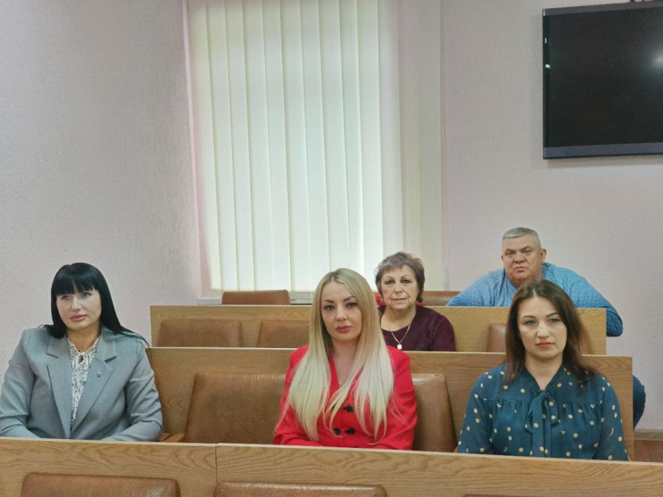 Итоги совещания с начальниками отделов жизнеобеспечения в Ровеньках Итоги совещания с начальниками отделов жизнеобеспечения в Ровеньках