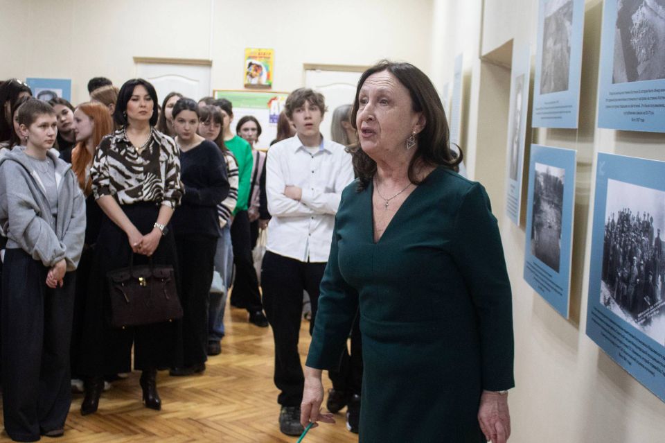 Из Костёнок — в Луганск! Прямое путешествие в каменный век Из Костёнок — в Луганск! Прямое путешествие в каменный век