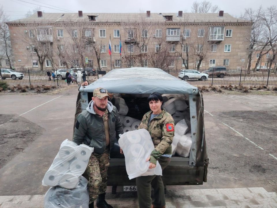 Тамбовчане привезли необходимую гумпомощь для медицинских учреждений Тамбовчане привезли необходимую гумпомощь для медицинских учреждений