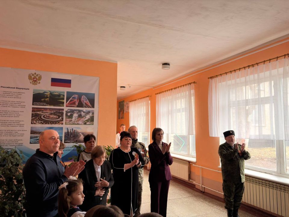 В Комиссаровке прошла торжественная церемония передачи Знамени Победы В Комиссаровке прошла торжественная церемония передачи Знамени Победы