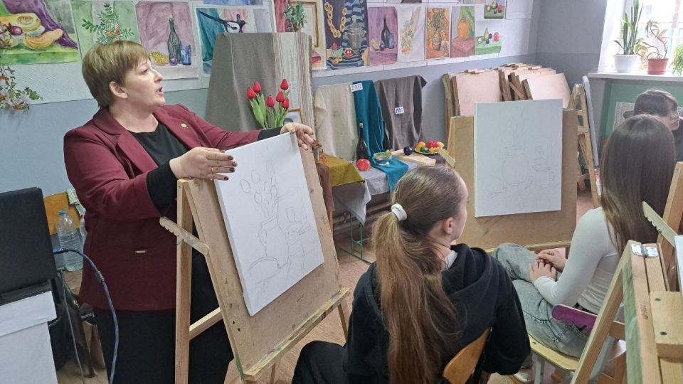 Художники делятся педагогическим опытом Художники делятся педагогическим опытом