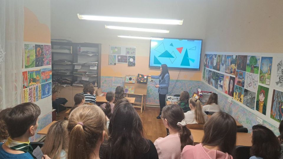 Художники делятся педагогическим опытом Художники делятся педагогическим опытом