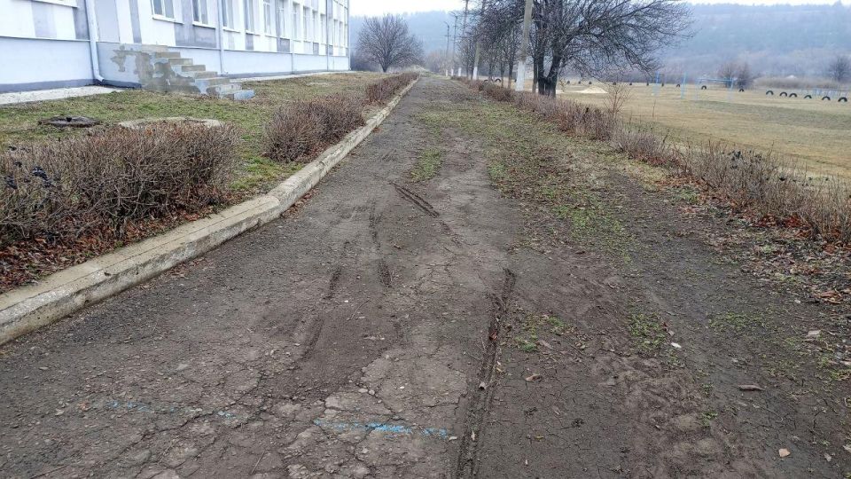 Представитель региона-шефа посетил с рабочим визитом Городищенскую СШ Представитель региона-шефа посетил с рабочим визитом Городищенскую СШ