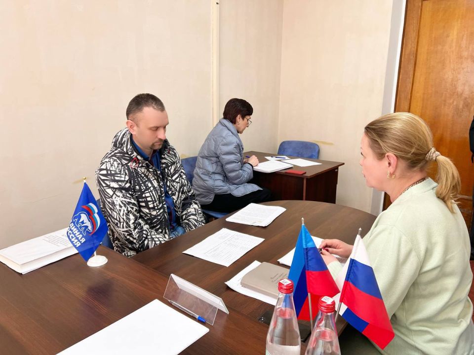 18 марта 2026 председатель Комитета Лариса Духина провела личные приемы граждан в Антраците и в Красном Луче 18 марта 2026 председатель Комитета Лариса Духина провела личные приемы граждан в Антраците и в Красном Луче