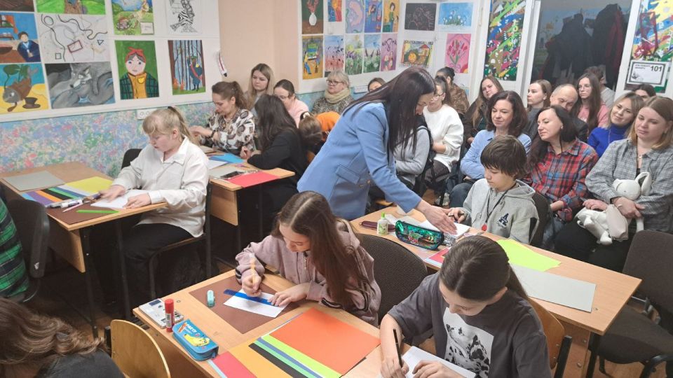 Художники делятся педагогическим опытом Художники делятся педагогическим опытом