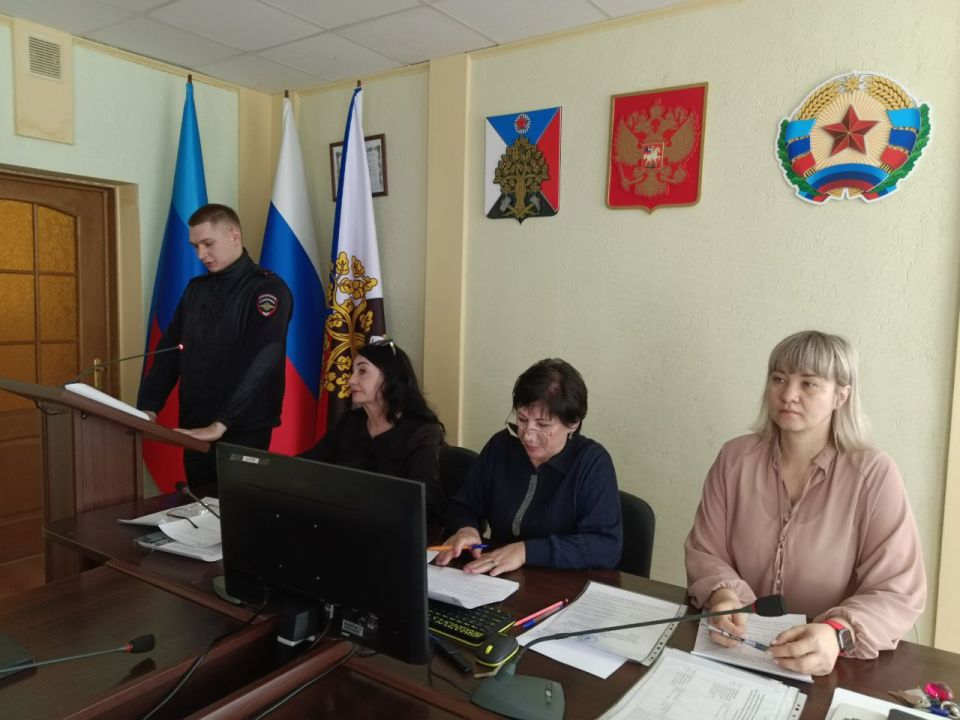 Андрей Рубанцов: Сегодня в Ровеньках состоялся городской семинар, посвященный актуальной теме межведомственного взаимодействия в сфере профилактической работы с несовершеннолетними и роли учреждений культуры в профилактике... Андрей Рубанцов: Сегодня в Ровеньках состоялся городской семинар, посвященный актуальной теме межведомственного взаимодействия в сфере профилактической работы с несовершеннолетними и роли учреждений культуры в профилактике...