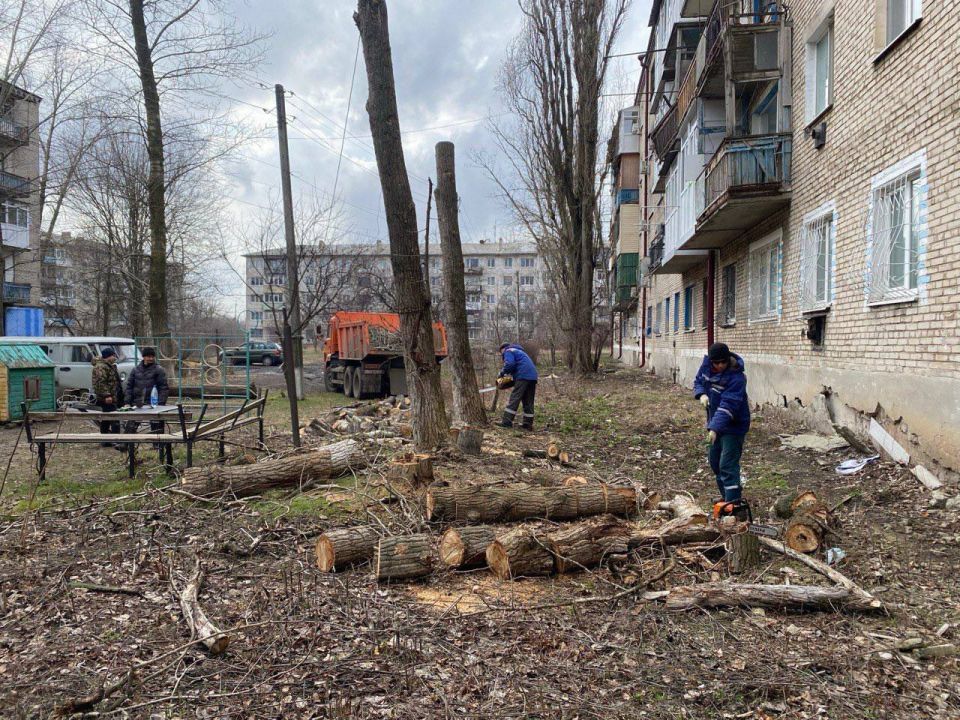Сергей Козенко: Оперативное решение вопросов жителей округа Сергей Козенко: Оперативное решение вопросов жителей округа