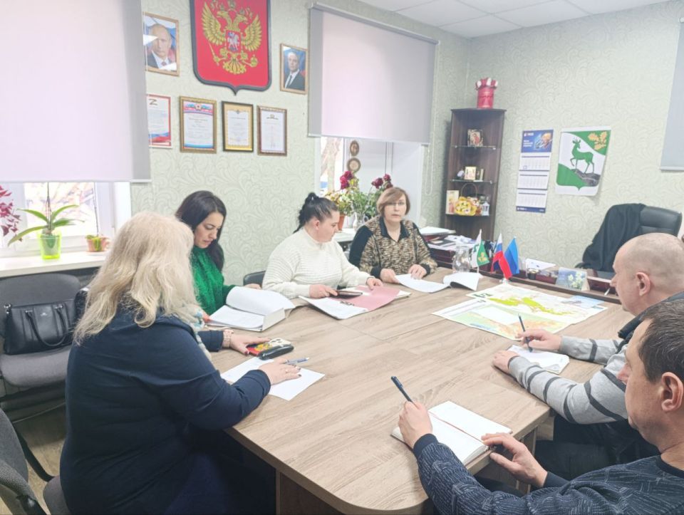 В Администрации Кременского МО состоялось плановое заседание комиссии по жилищным вопросам В Администрации Кременского МО состоялось плановое заседание комиссии по жилищным вопросам