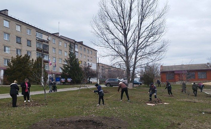 Объединяем усилия: первые весенние субботники в населенных пунктах Краснодонского округа Объединяем усилия: первые весенние субботники в населенных пунктах Краснодонского округа
