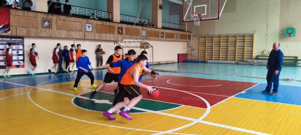 Сегодня на базе МБУ «Спортивный комплексАнтрацит» состоялось масштабное физкультурное мероприятие по баскетболу «33», посвящённое знаменательному событию — выходу человека в открытый космос Сегодня на базе МБУ «Спортивный комплексАнтрацит» состоялось масштабное физкультурное мероприятие по баскетболу «33», посвящённое знаменательному событию — выходу человека в открытый космос