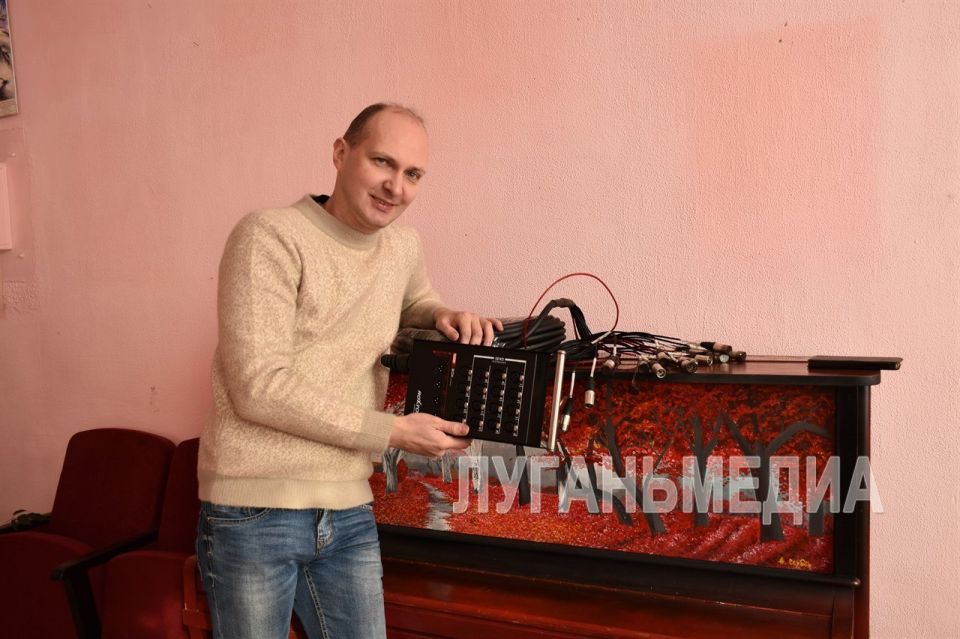 Новая техника – новые возможности: Первомайская ДШИ получила оборудование от «Русского центра» Новая техника – новые возможности: Первомайская ДШИ получила оборудование от «Русского центра»