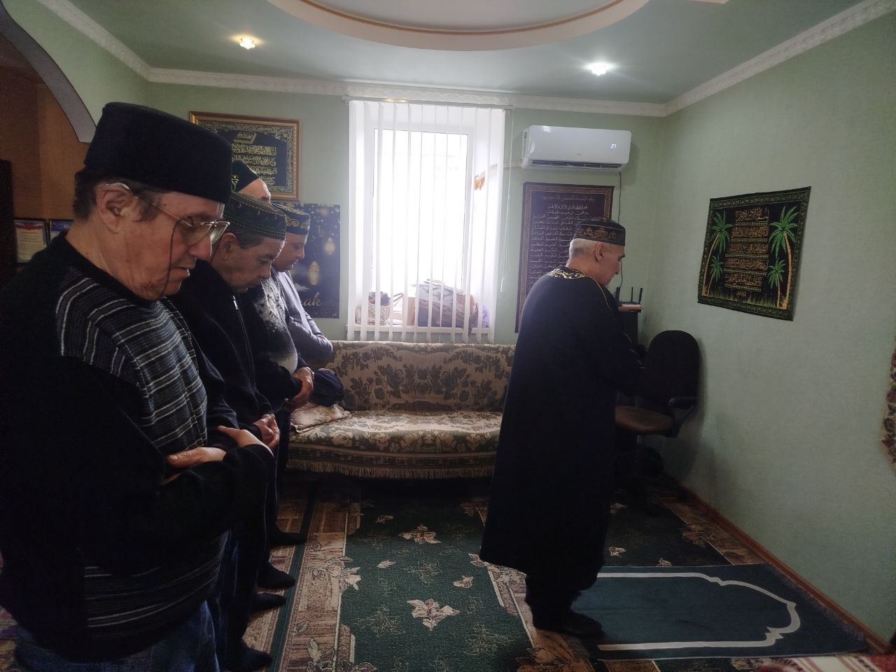 Завершение поста и праздник для души: мусульмане встречают Ураза-байрам! Завершение поста и праздник для души: мусульмане встречают Ураза-байрам!