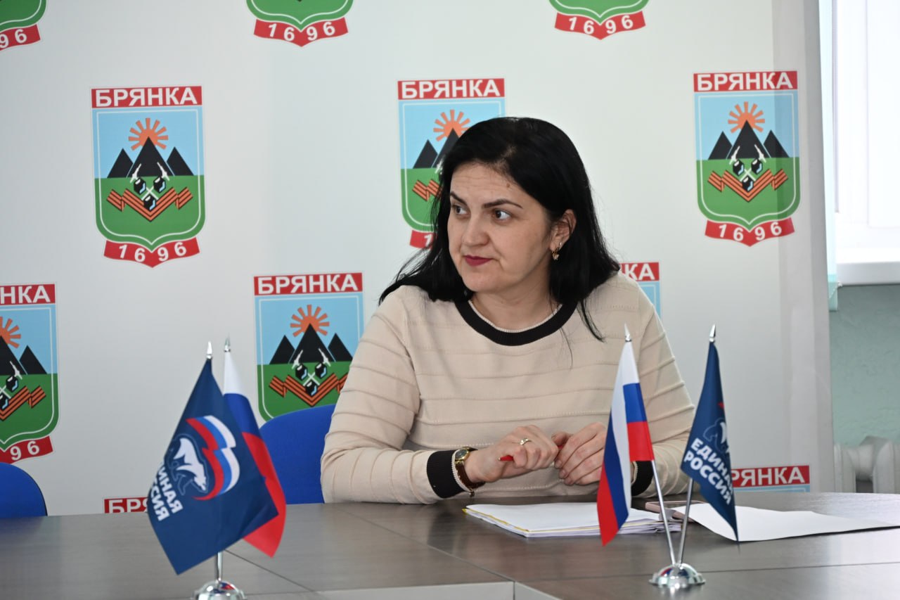 В Брянке продолжаются рейды по выявлению нелегальной занятости: очередная проверка прошла в Завадске В Брянке продолжаются рейды по выявлению нелегальной занятости: очередная проверка прошла в Завадске