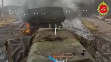 Дроноводы «Севера» сожгли буксируемую САУ «Богдана-Б» и автомобильную технику ВСУ