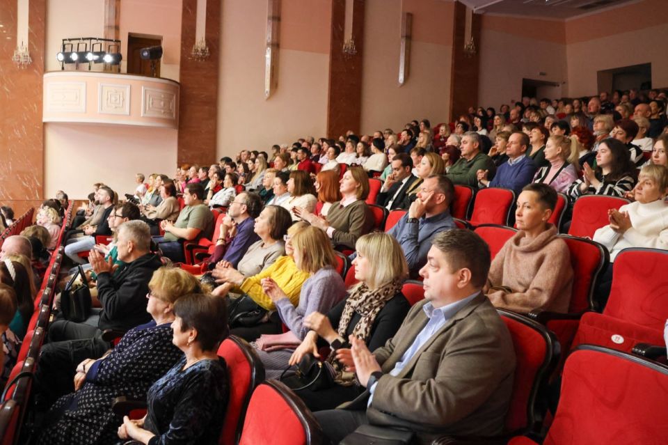 Сегодня в Луганской академической филармонии произошло событие, которое, без преувеличения, останется в истории нашей культуры Сегодня в Луганской академической филармонии произошло событие, которое, без преувеличения, останется в истории нашей культуры