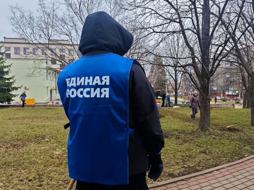 Светлана Гребенькова: Сегодня состоялся общегородской субботник Светлана Гребенькова: Сегодня состоялся общегородской субботник