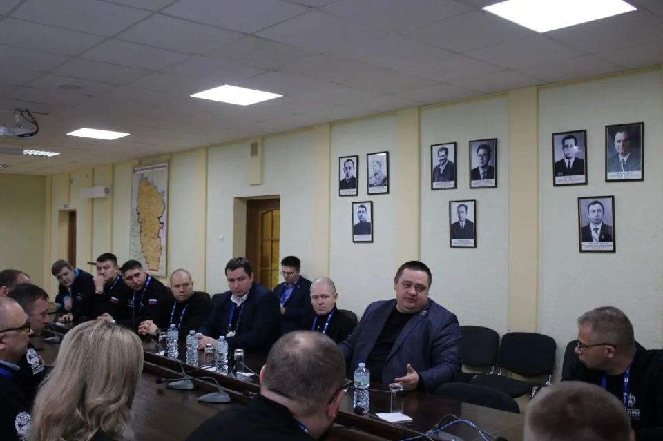 «Герои Луганщины» в Ровеньках: погружение в управленческие практики «Герои Луганщины» в Ровеньках: погружение в управленческие практики