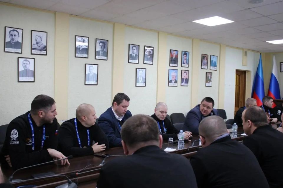 «Герои Луганщины» в Ровеньках: погружение в управленческие практики «Герои Луганщины» в Ровеньках: погружение в управленческие практики