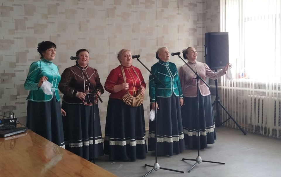Весенний концерт в поселке Великий Лог Весенний концерт в поселке Великий Лог