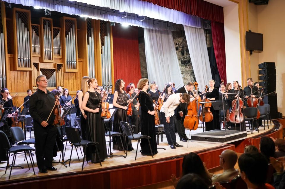 Сегодня в Луганской академической филармонии произошло событие, которое, без преувеличения, останется в истории нашей культуры Сегодня в Луганской академической филармонии произошло событие, которое, без преувеличения, останется в истории нашей культуры