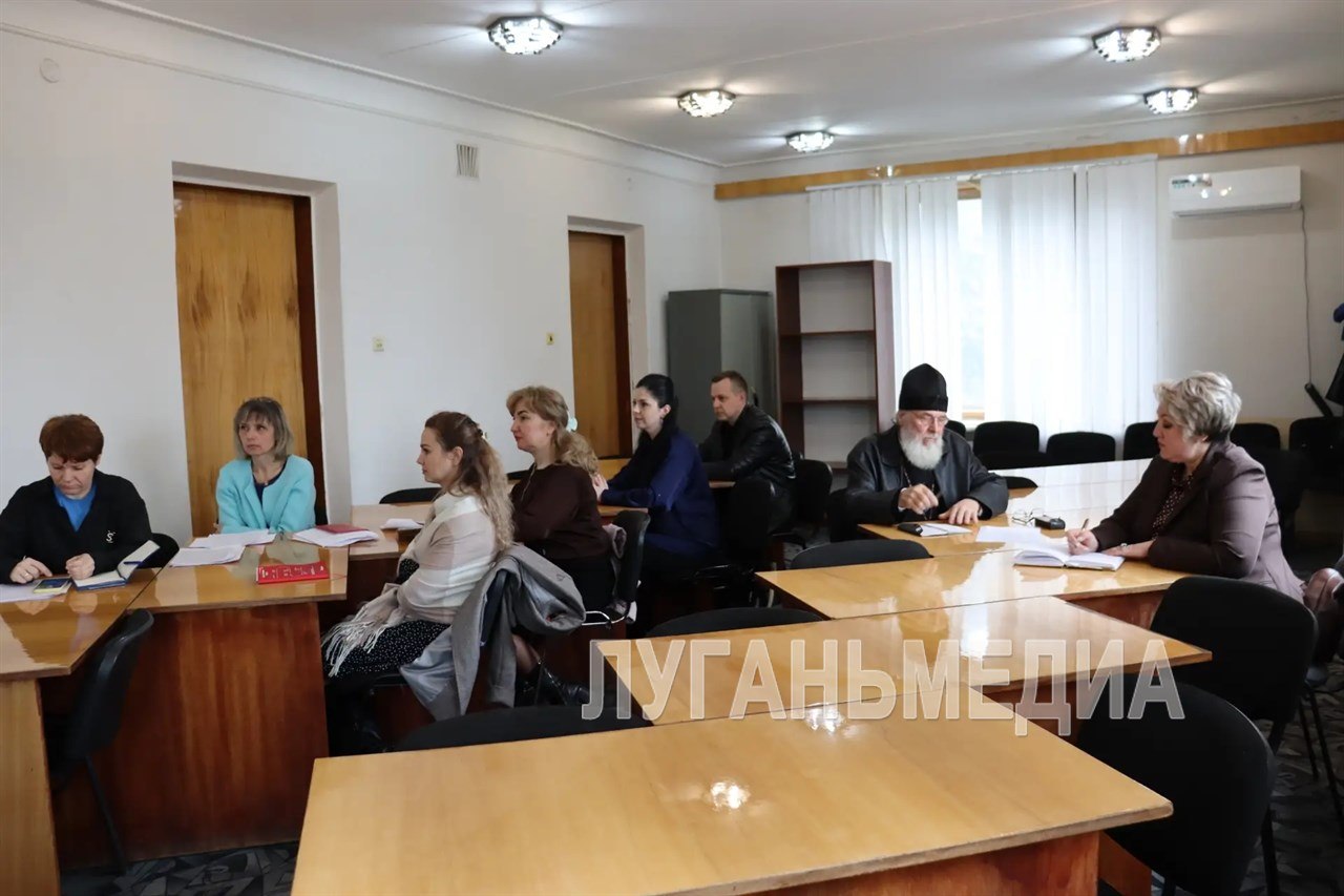 В Антраците обсудили реализацию мероприятий по укреплению традиционных ценностей В Антраците обсудили реализацию мероприятий по укреплению традиционных ценностей